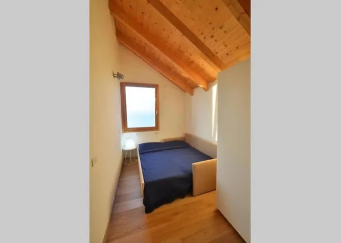 Di Como- Amazing View- *