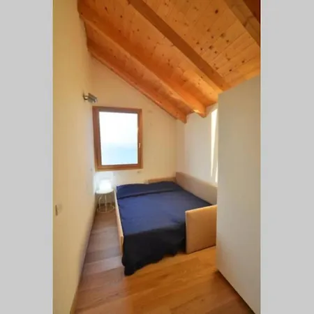 Di Como- Amazing View- *