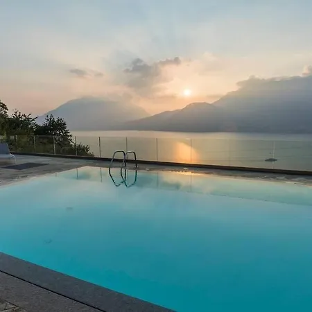 Di Como- Amazing View- *