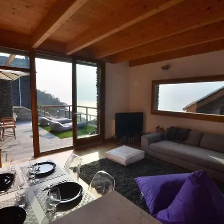 Nyaraló Di Como- Amazing View- *