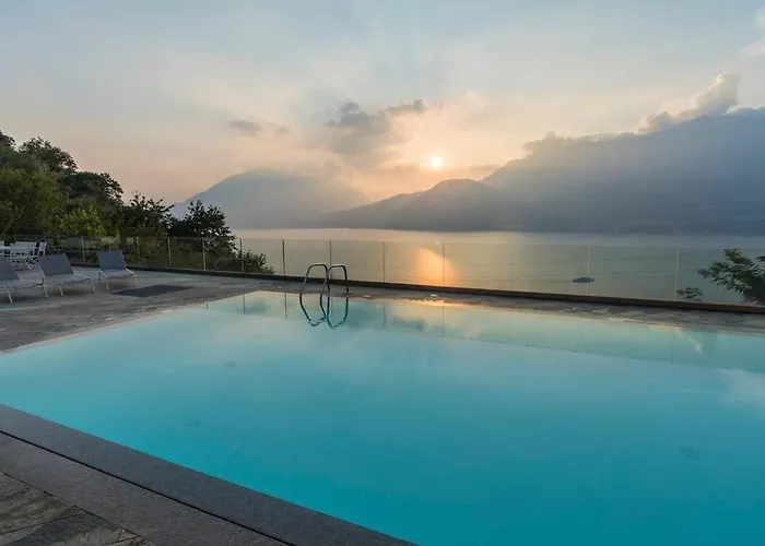 Di Como- Amazing View- *