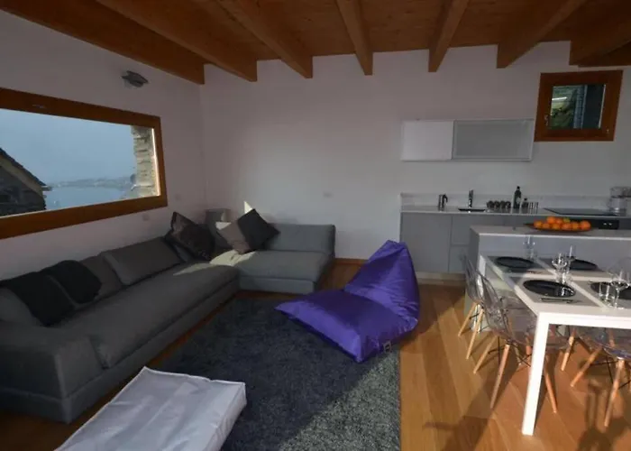 Nyaraló Di Como- Amazing View- *